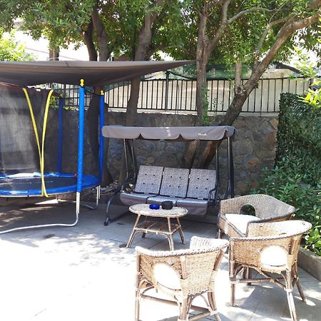 Appartamento Kastoria Book House With Yard Esterno foto