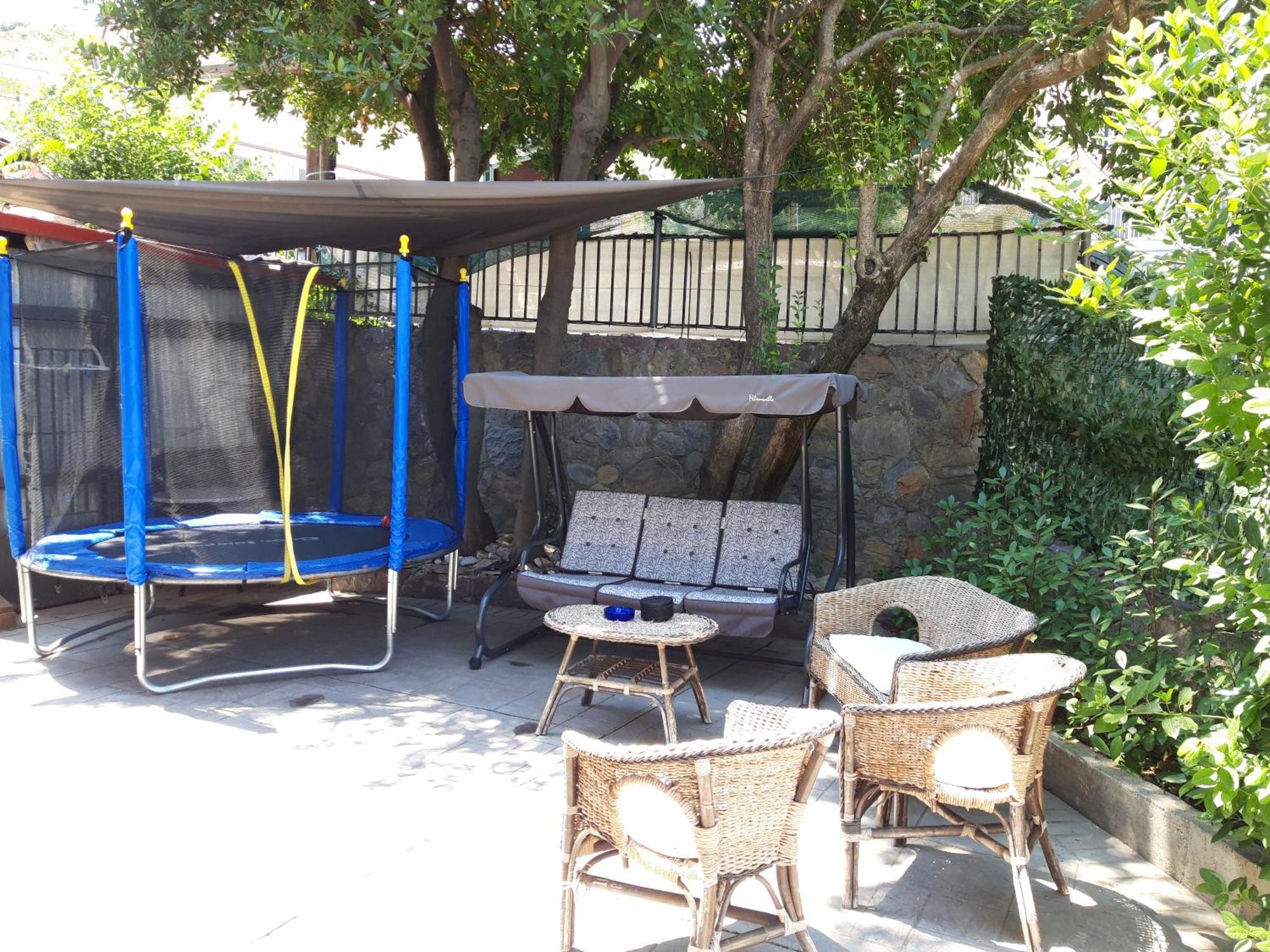 Appartamento Kastoria Book House With Yard Esterno foto